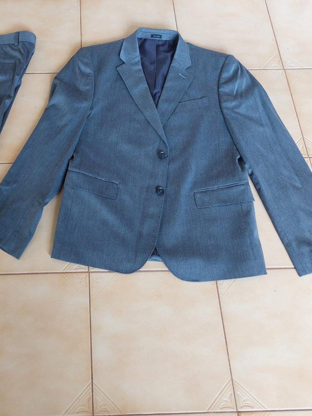 JF Ferrar Men's Suit